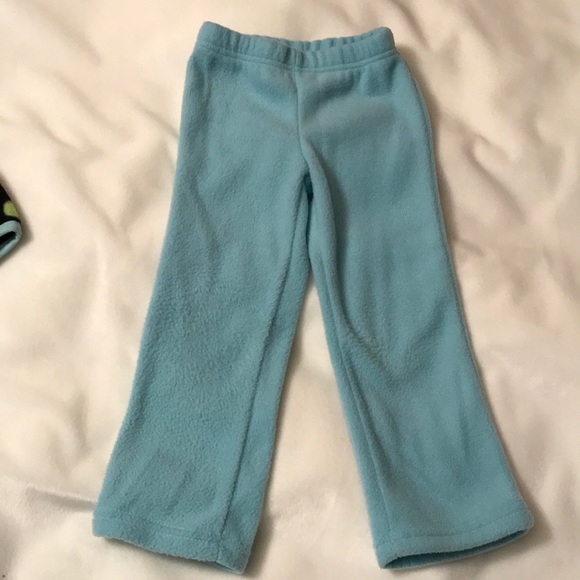 Nannette 2t girls polka dot fleece outfit w/ hat - Picture 5 of 6